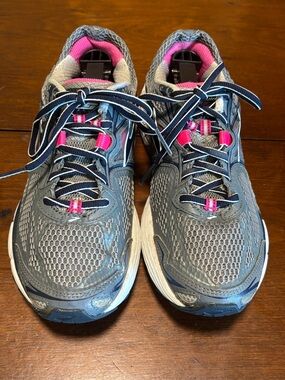 Size 9 - Brooks Ravenna 5 Pink